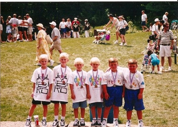 "Twinsburg"-- 3rd Prize for most look alike twins.